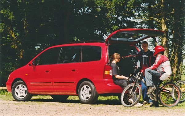 Hyundai 2000 11.2